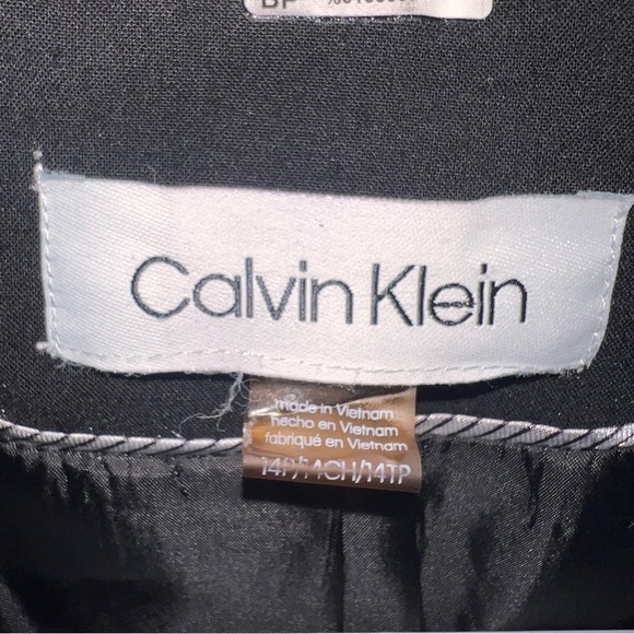 Calvin Klein Women’s Suit Jacket, Black Two-Button Lux Blazer, Petite Size 14 - Picture 4 of 5